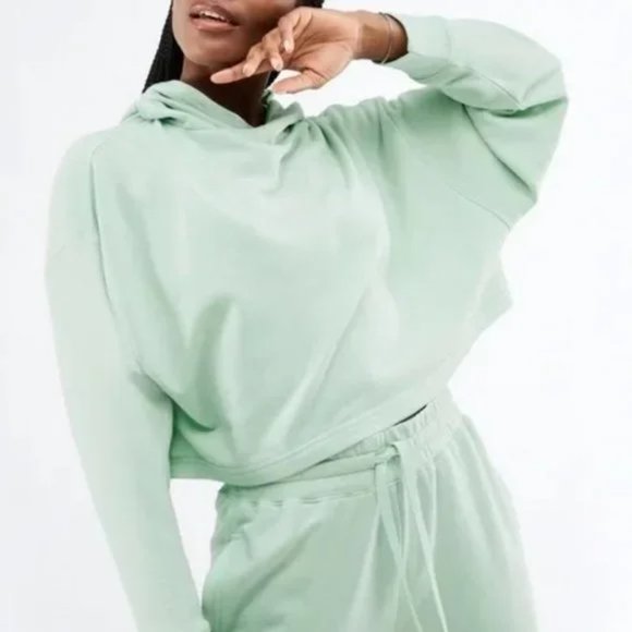 Fabletics Mint Green Eco Conscious Pullover Size Large - Picture 1 of 9